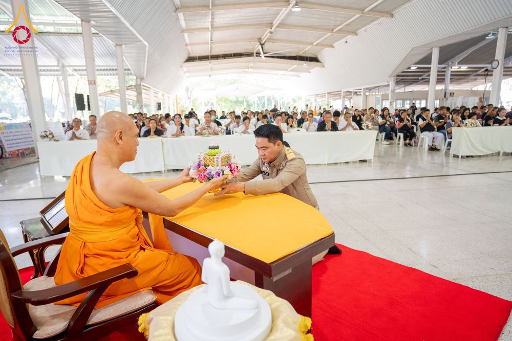 ภาพ No.290931:วันจันทร์ที่ 5 มกราคม พ.ศ. 2569  วัดพระธรรมกาย มูลนิธิธรรมกาย  จัดพิธีมอบของขวัญสนับสนุนการจัดกิจกรรมงานวันเด็กแห่งชาติ ประจำปี พ.ศ. 2569 ให้แก่องค์กรภาคีเครือข่ายกว่า 200 องค์กร ณ วัดพระธรรมกาย อ.คลองหลวง จ.ปทุมธานี
