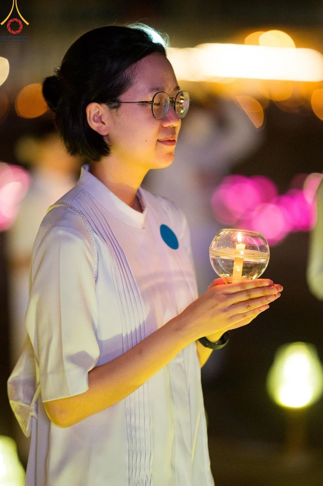 ภาพ No.279336:พิธีจุดวิสาขประทีป พิธีเวียนประทักษิณ ในวันวิสาขบูชา พุธที่ 22 พฤษภาคม พ.ศ. 2567 ( วันพระขึ้น 15 ค่ำ เดือน 6 ) ณ ลานธรรม พระมหาธรรมกายเจดีย์ วัดพระธรรมกาย จ.ปทุมธานี