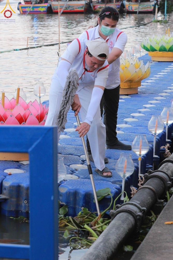 ภาพ No.205556:V.53 สารพัดV สารพัดดี ที่วัดโบสถ์บน ในโครงการธรรมยาตรา กตัญญูบูชา มหาปูชนียาจารย์ พระมงคลเทพมุนี(สด จนฺทสโร) พระผู้ปราบมาร อนุสรณ์สถาน 7 แห่ง ปีที่ 13 ระหว่างวันที่ 2-31 มกราคม พ.ศ. 2568