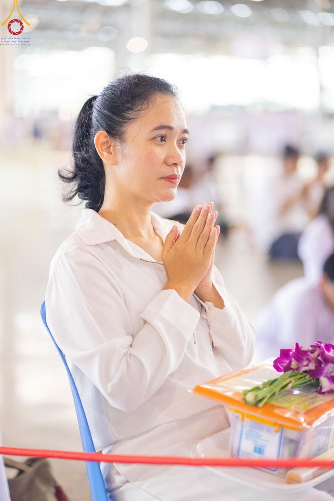 ภาพ No.159033:พิธีตักบาตร ในวันอาทิตย์ต้นเดือน วันที่ 6 ตุลาคม พ.ศ. 2567 ณ สภาธรรมกายสากล วัดพระธรรมกาย