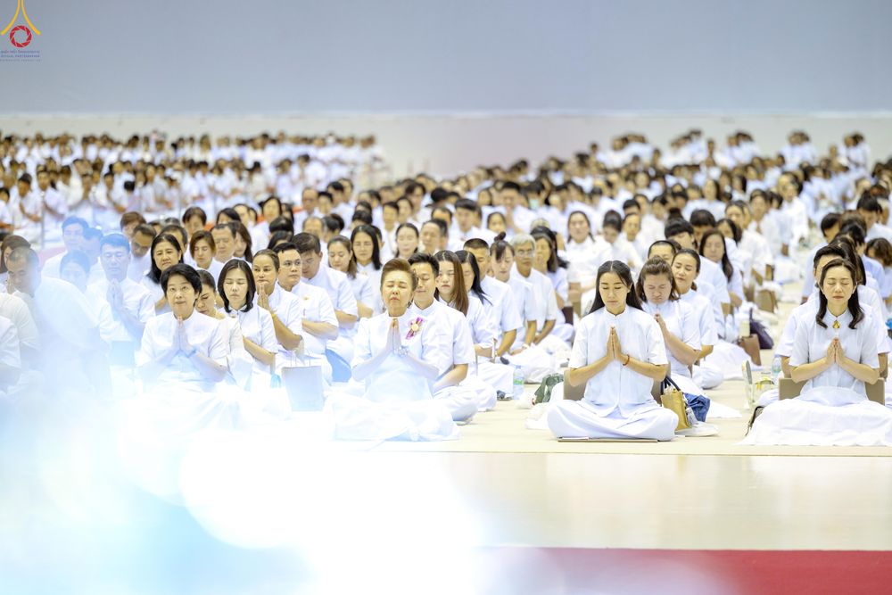 ภาพ No.328118:วันอาทิตย์ต้นเดือนที่ 3 พฤษภาคม พ.ศ.2569 พิธีบูชาข้าวพระ ณ วัดพระธรรมกาย