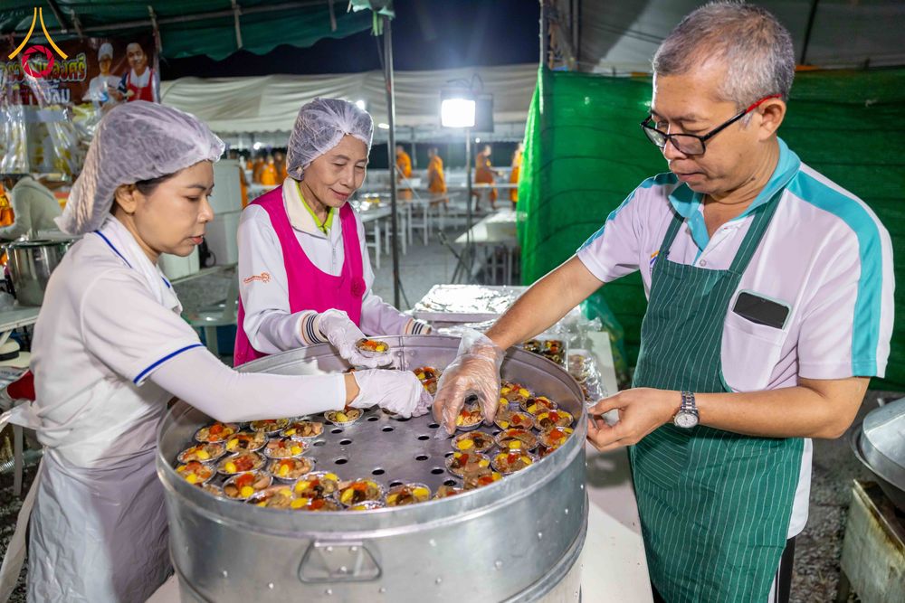 ภาพ No.300942:วันที่ 23 มกราคม พ.ศ. 2569 พิธีถวายภัตตาหารเป็นสังฆทาน แด่พระธรรมยาตรา ณ อนุสรณ์สถานบางปลา วัดบางปลา อำเภอบางเลน จังหวัดนครปฐม ในโครงการธรรมยาตรา กตัญญูบูชา มหาปูชนียาจารย์ พระมงคลเทพมุนี(สด จนฺทสโร) พระผู้ปราบมาร อนุสรณ์สถาน 7 แห่ง ปีที่ 14