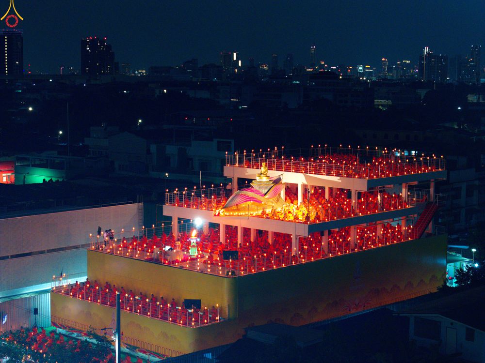 ภาพ No.302942:วันที่ 24 มกราคม พ.ศ. 2569 พิธีจุดประทีปธรรมถวายเป็นพุทธบูชา  และบูชาธรรมมหาปูชนียาจารย์  ณ อาคารธรรมยาตรา กตัญญูบูชามหาปูชนียาจารย์  ตรงข้ามวัดปากน้ำภาษีเจริญ จ.กรุงเทพมหานคร ในโครงการธรรมยาตรา กตัญญูบูชา มหาปูชนียาจารย์ พระมงคลเทพมุนี(สด จนฺทสโร) พระผู