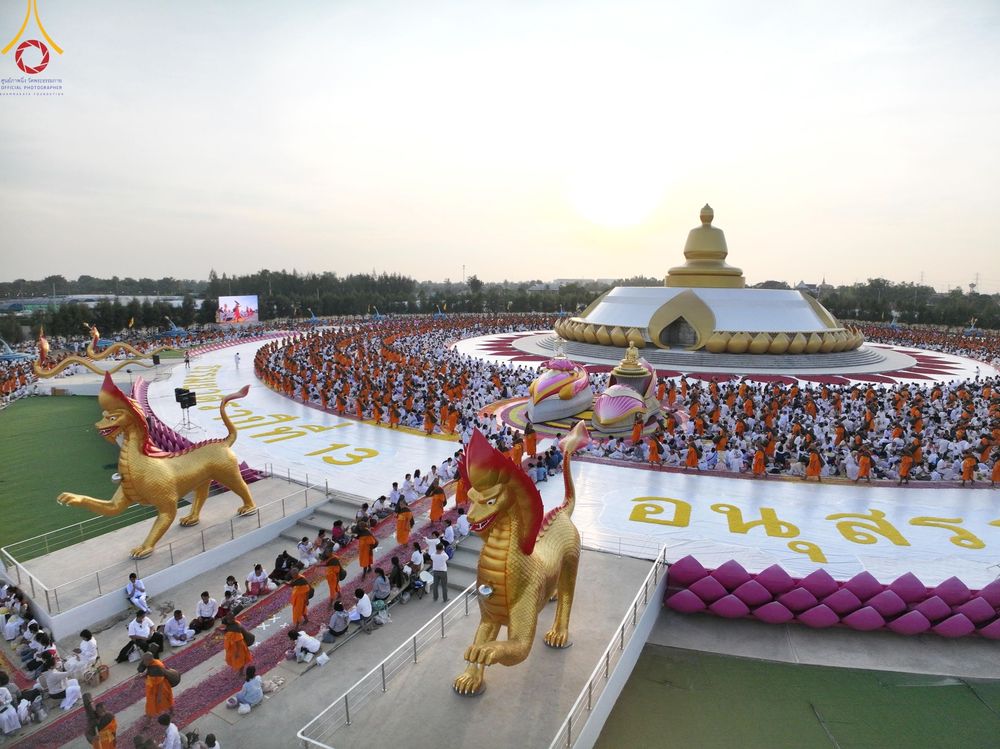 ภาพ No.198176:พิธีต้อนรับพระธรรมยาตรา ณ อนุสรณ์สถานลำดับที่ 5 สถานที่เผยแผ่วิชชาธรรมกายครั้งแรก อนุสรณ์สถานบางปลา วัดบางปลา อำเภอบางเลน จังหวัดนครปฐม ในโครงการธรรมยาตรา กตัญญูบูชา มหาปูชนียาจารย์ พระมงคลเทพมุนี(สด จนฺทสโร) พระผู้ปราบมาร ปีที่ 13 วัน 19 มกราคม พ.ศ.2568