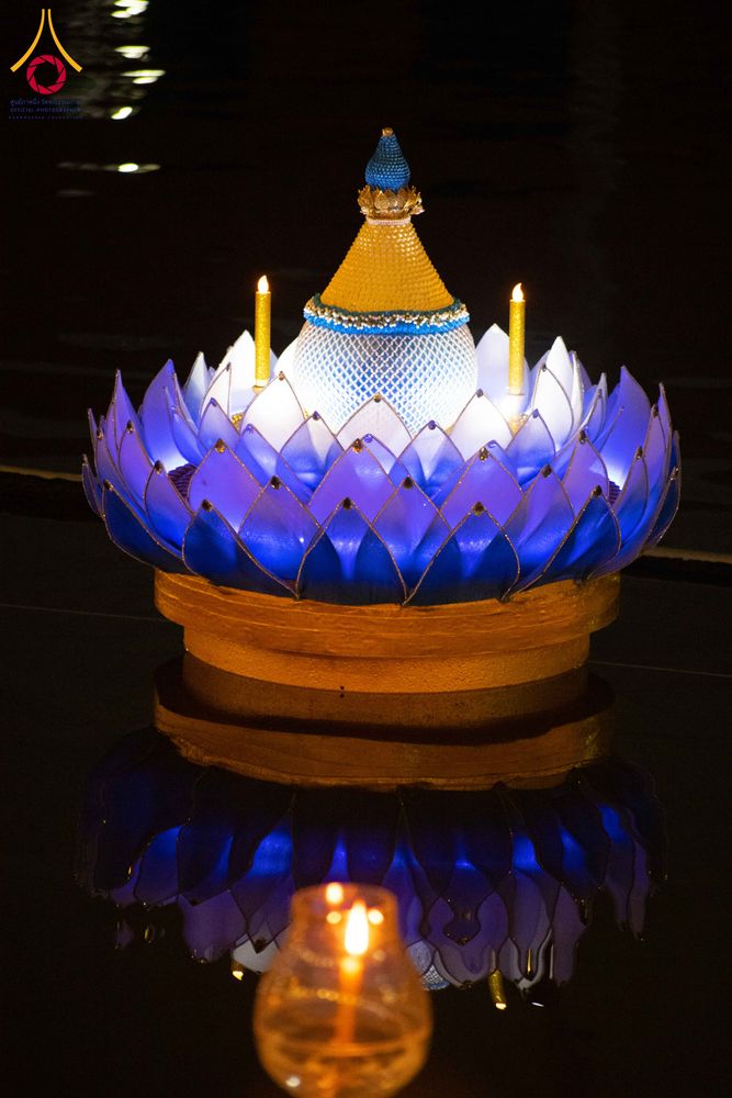 ภาพ No.297435:วันที่ 16 มกราคม พ.ศ. 2569 พิธีลอยประทีปธรรมถวายเป็นพุทธบูชา และบูชาธรรมมหาปูชนียาจารย์  ณ วัดโบสถ์บน ต.บางคูเวียง จ.นนทบุรี อนุสรณ์สถานลำดับที่ 4 สถานที่เกิดด้วยกายธรรม ในโครงการธรรมยาตรา กตัญญูบูชา มหาปูชนียาจารย์ พระมงคลเทพมุนี(สด จนฺทสโร) พระผู้ปราบม