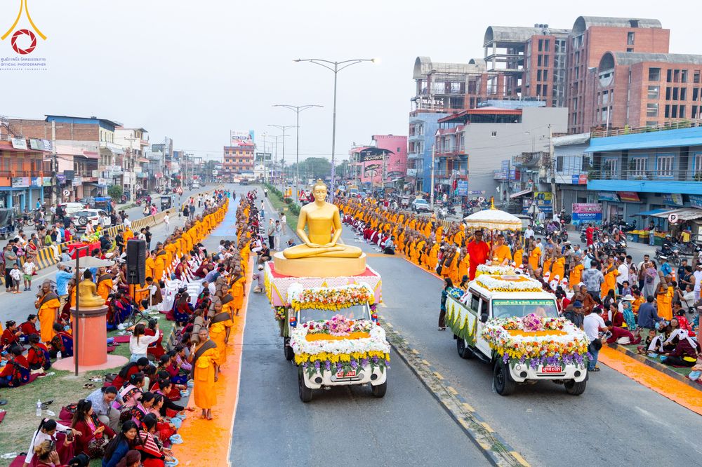 ภาพ No.317099:วันเสาร์ที่ 28 มีนาคม พ.ศ.2569 ธรรมยาตราจาริก ณ ซุ้มประตูลุมพินีเกต(Lumbini Gate) ประเทศเนปาล