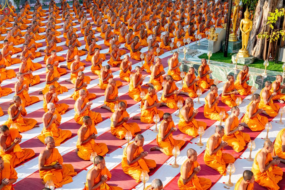 ภาพ No.293928:วันที่ 14 มกราคม พ.ศ. 2569 พิธีจุดประทีปถวายเป็นพุทธบูชา และบูชาธรรมมหาปูชนียาจารย์  ณ วัดสองพี่น้อง ต.ต้นตาล อ.สองพี่น้อง จ.สุพรรณบุรี ในโครงการธรรมยาตรา กตัญญูบูชา มหาปูชนียาจารย์ พระมงคลเทพมุนี(สด จนฺทสโร) พระผู้ปราบมาร อนุสรณ์สถาน 7 แห่ง ปีที่ 14