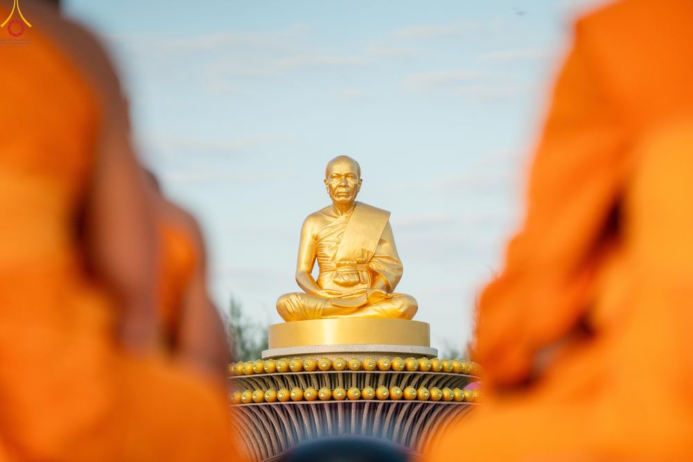 ภาพ No.302505:วันที่ 24 มกราคม พ.ศ. 2569 พิธีตักบาตรพระธรรมยาตรา ณ อนุสรณ์สถานลำดับที่ 5 สถานที่เผยแผ่วิชชาธรรมกายครั้งแรก อนุสรณ์สถานบางปลา วัดบางปลา อำเภอบางเลน จังหวัดนครปฐม ในโครงการธรรมยาตรา กตัญญูบูชา มหาปูชนียาจารย์ พระมงคลเทพมุนี(สด จนฺทสโร) พระผู้ปราบมาร อนุส