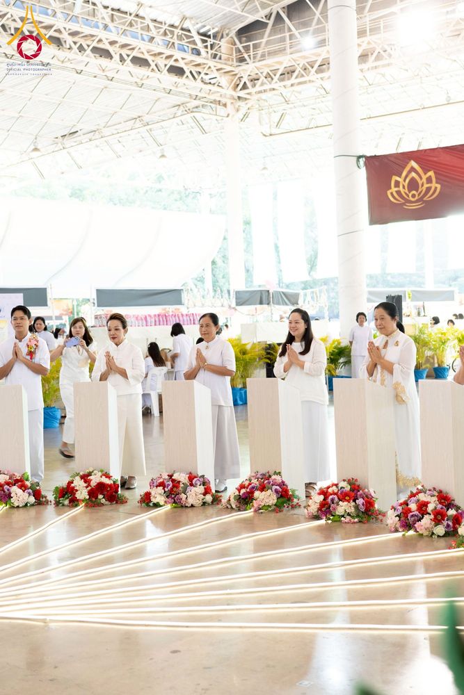 ภาพ No.273106:วันอาทิตย์ที่ 23 พฤศจิกายน พ.ศ.2568 พิธีมุทิตาสักการะ พระมหาเถระและพระเถระ ประจำปีพุทธศักราช 2568 ณ ห้องแก้วสารพัดนึก 2 สภาธรรมกายสากล  วัดพระธรรมกาย