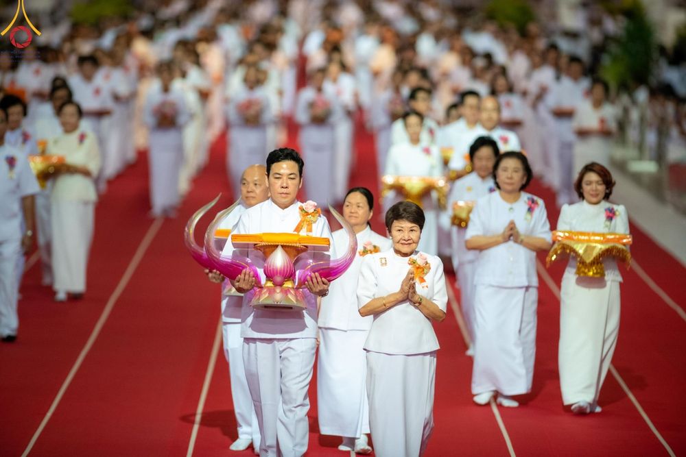 ภาพ No.178105:พิธีทอดผ้าป่าต้นสมบัติจักรพรรดิ ในวันอาทิตย์ที่ 1 ธันวาคม พ.ศ. 2567 ณ สภาธรรมกายสากล วัดพระธรรมกาย
