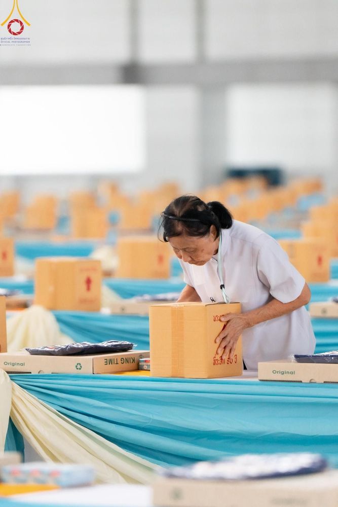 ภาพ No.60957:V.37 ยิ่งกว่าดี เพื่อ 80 ปีของพ่อ ภาพการเตรียมงานของหน่วยงานต่างๆ เพื่อพิธีฉลองอายุวัฒนมงคล 80 ปี หลวงพ่อธัมมชโย และรับถวายมหาสังฆทาน 10,000 กว่าวัดทั่วประเทศ ในวันคุ้มครองโลก วันจันทร์ที่ 22 เมษายน พ.ศ. 2567