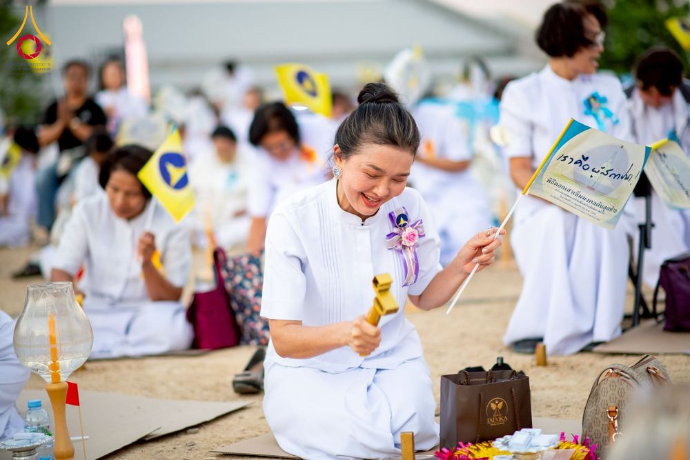 ภาพ No.275211:วันอาทิตย์ที่ 30 พฤศจิกายน พ.ศ. 2568 พิธีตอกเสาเข็ม "สร้างองค์พระเจดีย์เพื่อสร้างสันติภาพโลก" ต้นสุดท้าย ณ ศูนย์ปฏิบัติธรรมระยอง (บ้านช่องลม)