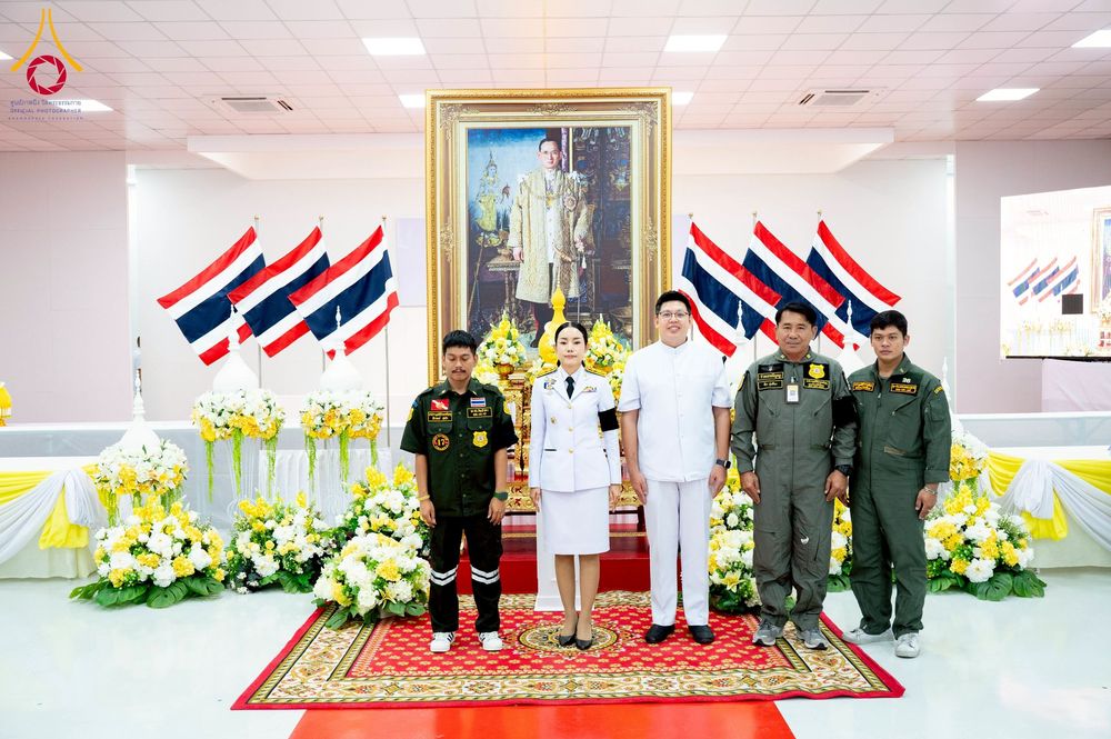 ภาพ No.276140:วันที่ 5 ธันวาคม พ.ศ. 2568 พสกนิกรอำเภอคลองหลวง พร้อมใจบำเพ็ญกุศลอุทิศถวาย “ในหลวงรัชกาลที่ 9” น้อมรำลึกในพระมหากรุณาธิคุณ เนื่องในวันคล้ายวันพระบรมราชสมภพ วันชาติ และวันพ่อแห่งชาติ ณ อาคารปลูกศรัทธา 2 วัดพระธรรมกาย อำเภอคลองหลวง จังหวัดปทุมธานี