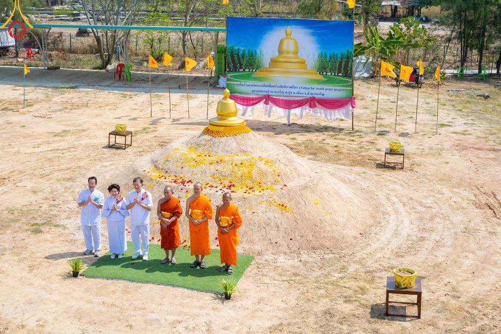 ภาพ No.310929:วันอาทิตย์ที่ 22 กุมภาพันธ์ พ.ศ. 2569 พิธีประดิษฐานพระประธาน “พระธรรมกาย” ณ ธุดงคสถานอำนาจเจริญ จังหวัดอำนาจเจริญ