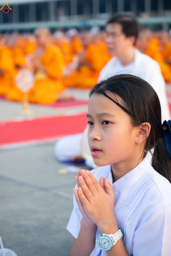 ภาพ No.307728:วันที่ 31 มกราคม พ.ศ. 2569 พิธีจุดประทีปธรรมถวายเป็นพุทธบูชา  และบูชาธรรมมหาปูชนียาจารย์ (ภาพชุดที่ 2) ณ วัดพระธรรมกาย ปทุมธานี ในโครงการธรรมยาตรา กตัญญูบูชา มหาปูชนียาจารย์ พระมงคลเทพมุนี(สด จนฺทสโร) พระผู้ปราบมาร อนุสรณ์สถาน 7 แห่ง ปีที่ 14