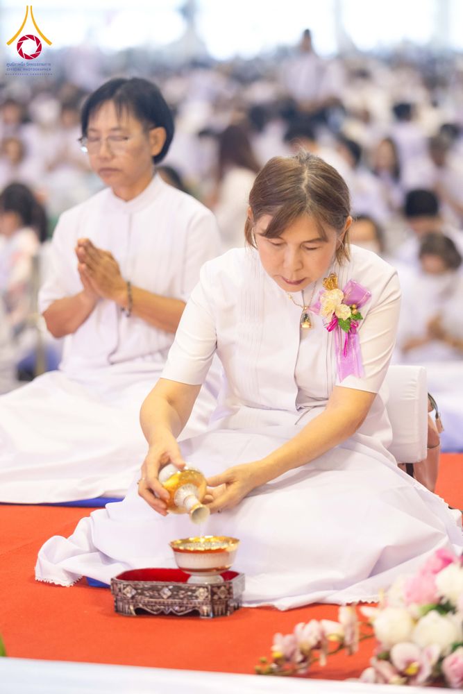 ภาพ No.308199:วันที่ 1  กุมภาพันธ์ พ.ศ. 2569 พิธีตักบาตรข้าวสารอาหารแห้ง ณ บ้านแก้วเรือนทองคุณยาย สภาธรรมกายสากล วัดพระธรรมกาย