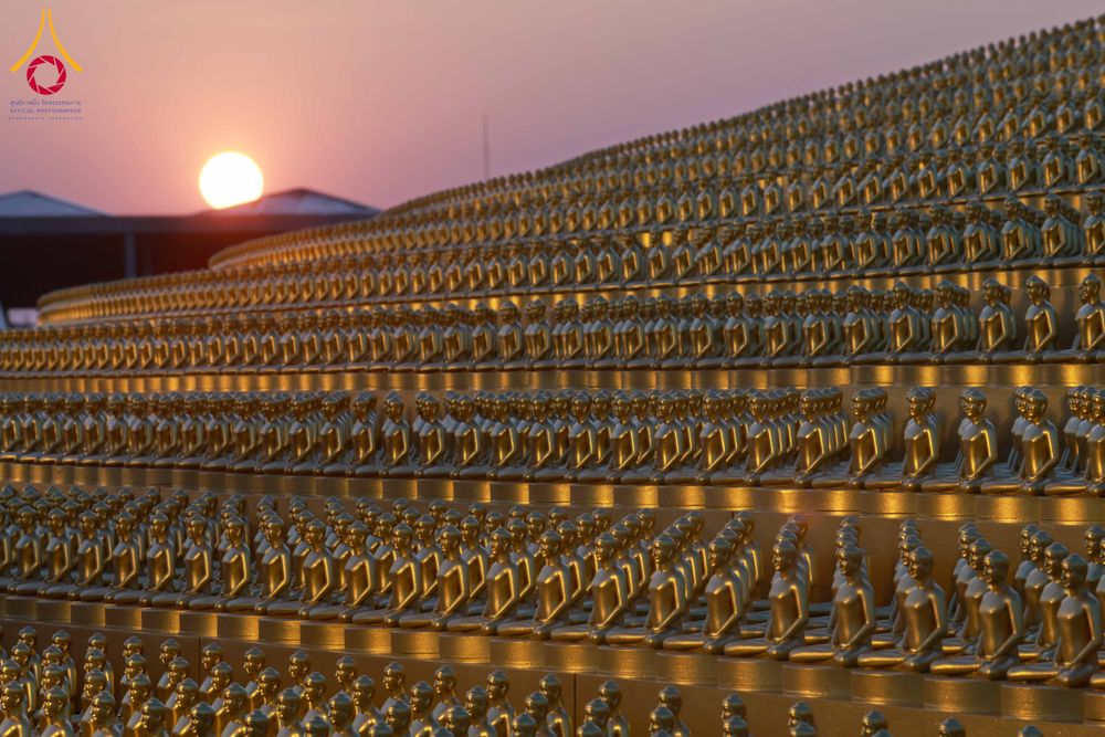 ภาพ No.312102:วันอังคารที่ 3 มีนาคม พ.ศ.2569 พิธีเวียนประทักษิณและจุดมาฆประทีป ณ ลานธรรมพระมหาธรรมกายเจดีย์ วัดพระธรรมกาย