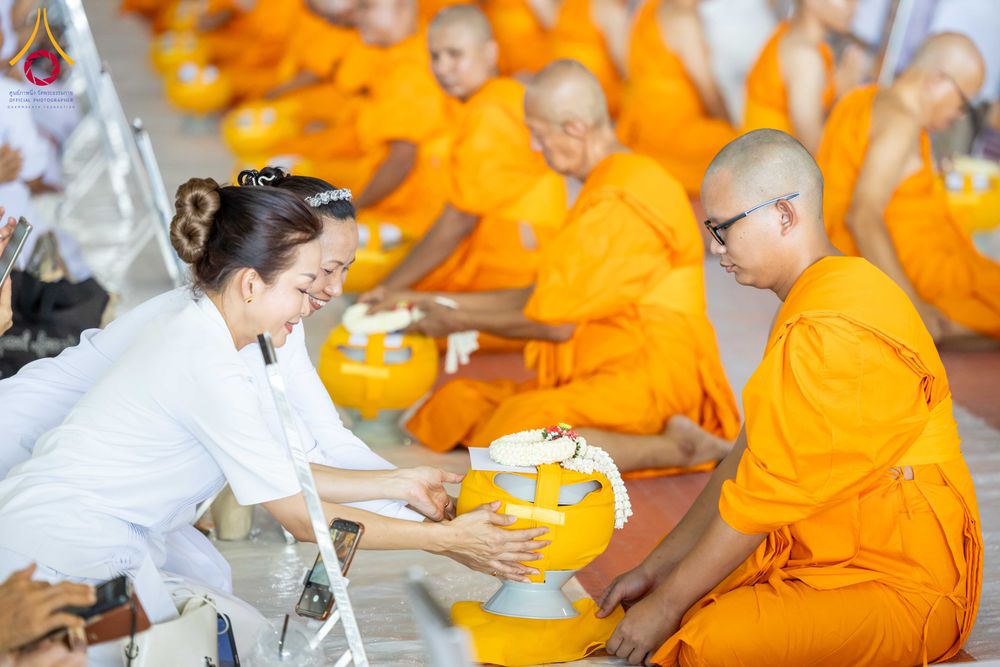 ภาพ No.321435:วันเสาร์ที่ 11 เมษายน พ.ศ.2569 พิธีขอบรรพชา พิธีขอสรณคมณ์และศีล, พิธีถวายบาตร พิธีอุปสมบท โครงการอุปสมบทหมู่ บูชาธรรมหลวงพ่อธัมมชโย พ.ศ.2569 โครงการอุปสมบทหมู่ธรรมทายาท ระดับอุดมศึกษา รุ่น 53 (ภาคฤดูร้อน) ณ วัดพระธรรมกาย ปทุมธานี