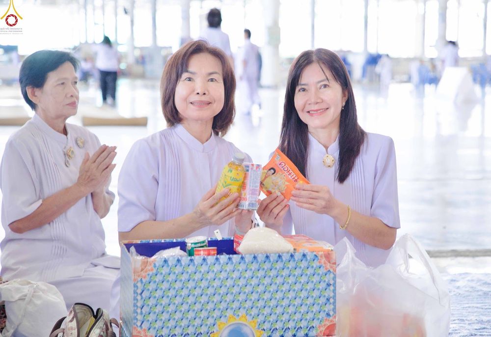 ภาพ No.345392:วันพฤหัสบดีที่ 27 สิงหาคม พ.ศ.2569 พิธีตักบาตรในวันธรรมชัย ณ สภาธรรมกายสากล วัดพระธรรมกาย ปทุมธานี