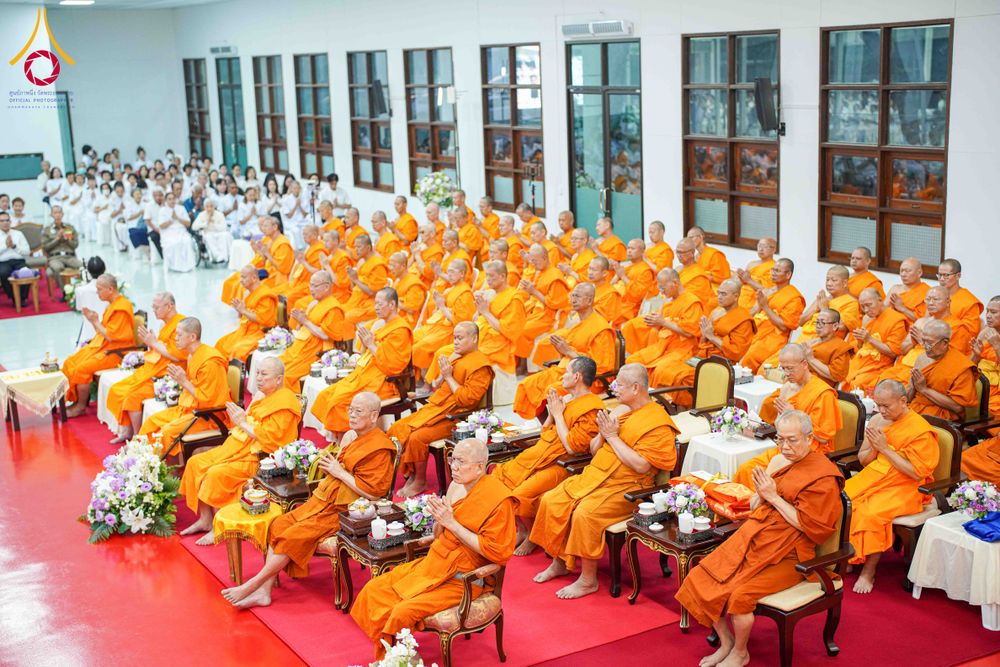 ภาพ No.316272:วันเสาร์ที่ 28 มีนาคม พ.ศ. 2569 พิธีบำเพ็ญกุศล คุณพ่อณรงค์ จินตมากุล  สิริอายุ 99 ปี 11 เดือน โยมบิดา พระครูปลัดรัตนวีรวัฒน์ (รังสฤษดิ์ อิทฺธิจินตโก) ที่ปรึกษาเจ้าคณะจังหวัดปทุมธานี เจ้าอาวาสวัดพระธรรมกาย  ณ ห้องปลูกศรัทธา 2 วัดพระธรรมกาย ปทุมธานี