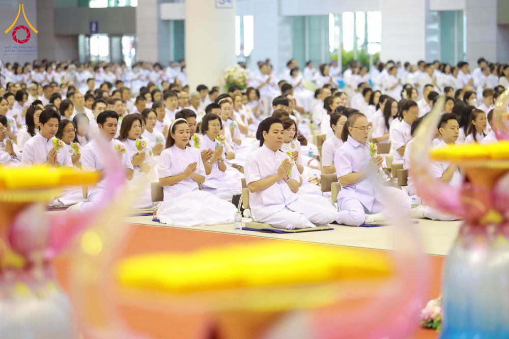 ภาพ No.318378:วันอาทิตย์ต้นเดือนที่ 5 เมษายน พ.ศ.2569 พิธีบูชาข้าวพระ ณ สภาธรรมกายสากล วัดพระธรรมกาย