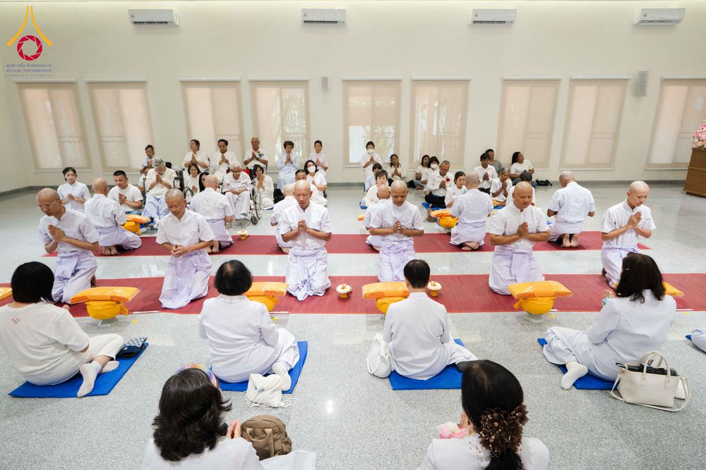 ภาพ No.341293:วันอาทิตย์ที่ 26 กรกฎาคม พ.ศ. 2569 ​โครงการอุปสมบทหมู่บูชาธรรมมหาปูชนียาจารย์ รุ่นที่ ๑ วัดกลางธนรินทร์ ต.บ้านแป้ง อ.พรหมบุรี จ.สิงห์บุรี