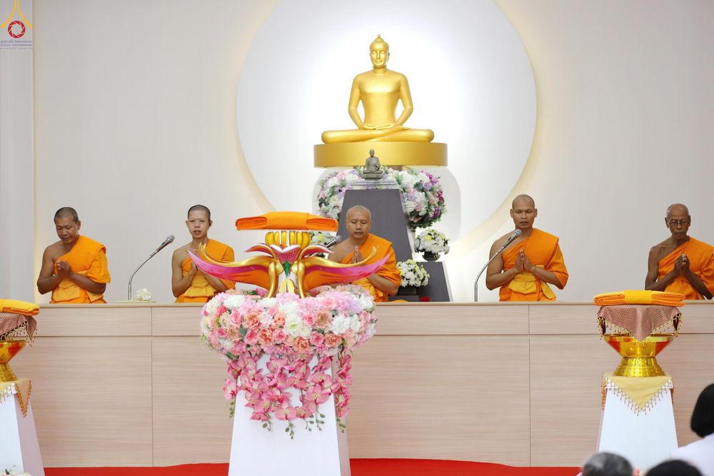 ภาพ No.281833:วันที่ 28 ตุลาคม พ.ศ 2568 พิธีทอดกฐินสามัคคีทั่วไทย 30,000 วัด  โดยคณะศิษยานุศิษย์ บูชาธรรม 81 ปี  หลวงพ่อธัมมชโย ณ ศูนย์ปฏิบัติธรรมพัทลุง