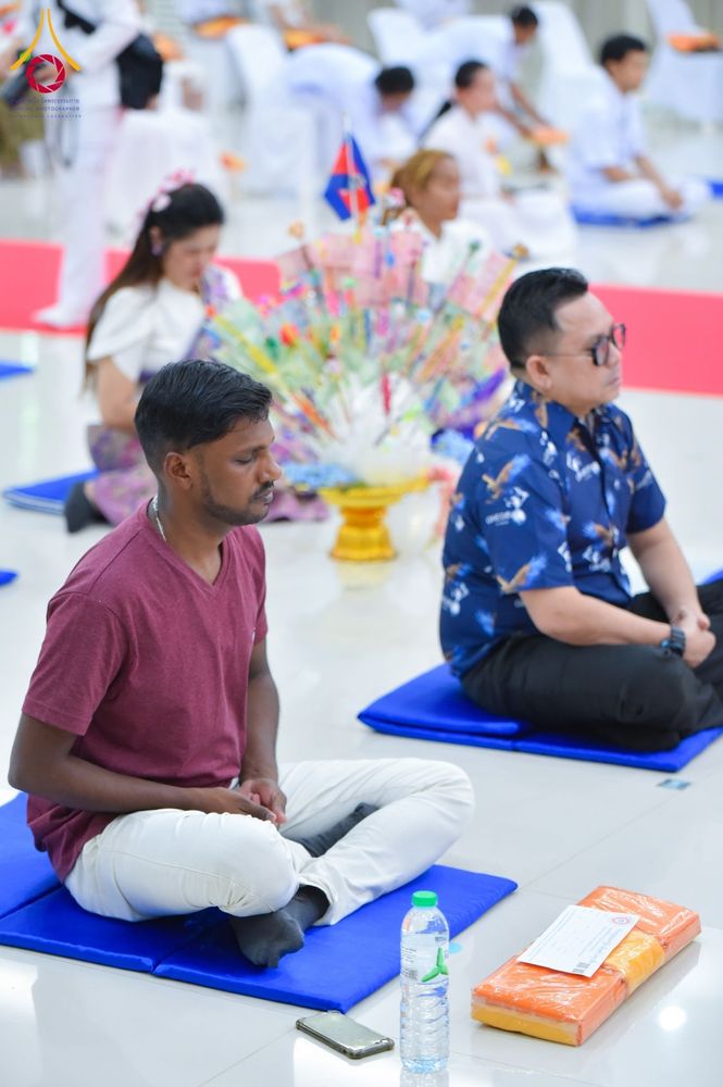 ภาพ No.171615:พิธีทอดกฐิน ณ ศูนย์ปฏิบัติธรรมและศูนย์อบรมเยาวชนเพชรบุรี ในโครงการกฐินสามัคคีทั่วไทย 30,000 วัด บูชาธรรม 80 ปี หลวงพ่อธัมมชโย โดยคณะศิษยานุศิษย์วัดพระธรรมกาย วันที่ 27 ตุลาคม พ.ศ. 2567