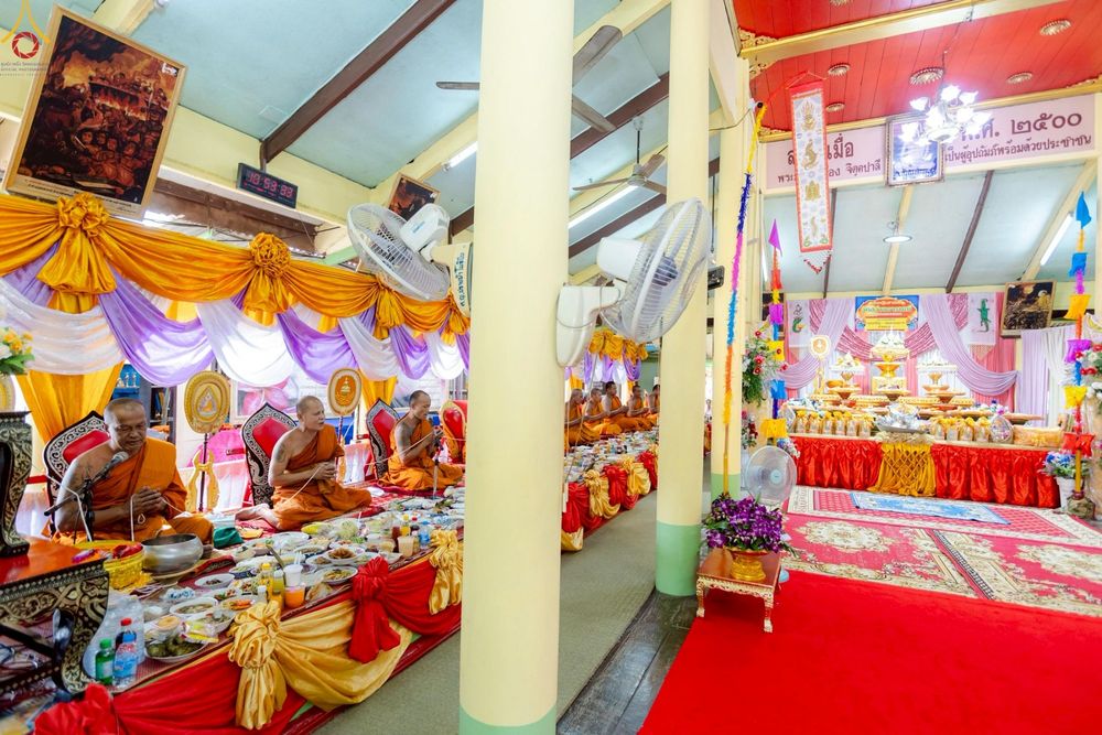 ภาพ No.266534:วันที่ 25 ตุลาคม พ.ศ. 2568 พิธีทอดกฐินสามัคคีทั่วไทย ณ วัดสว่างอารมณ์ ต.ป่าโมก อ.ป่าโมก จ.อ่างทอง โดยคณะศิษยานุศิษย์ บูชาธรรม 81 ปี หลวงพ่อธัมมชโย