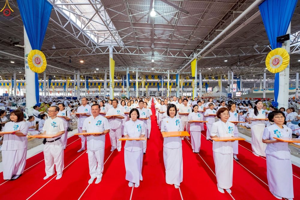 ภาพ No.277468:วันอาทิตย์ต้นเดือนที่ 7 ธันวาคม พ.ศ.2568 พิธีทอดผ้าป่าต้นสมบัติจักรพรรดิ ณ สภาธรรมกายสากล วัดพระธรรมกาย