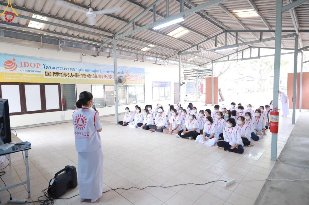 ภาพ No.208068:V.55 สารพัดV สารพัดดี ที่วัดพระธรรมกาย ในโครงการธรรมยาตรา กตัญญูบูชา มหาปูชนียาจารย์ พระมงคลเทพมุนี (สด จนฺทสโร) พระผู้ปราบมาร อนุสรณ์สถาน 7 แห่ง ปีที่ 13 ระหว่างวันที่ 2-31 มกราคม พ.ศ. 2568