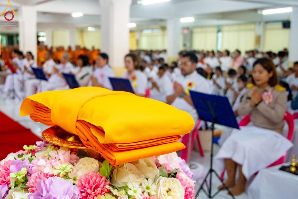 ภาพ No.195042:พิธีทอดผ้าป่าทำนุบำรุงศาสนสถาน ณ วัดไผ่โรงวัว ต.บางตาเถร อ.สองพี่น้อง จ.สุพรรณบุรี ในโครงการธรรมยาตรา กตัญญูบูชา มหาปูชนียาจารย์ พระมงคลเทพมุนี(สด จนฺทสโร) พระผู้ปราบมาร อนุสรณ์สถาน 7 แห่ง ปีที่ 13 วันที่ 13 มกราคม พ.ศ. 2568