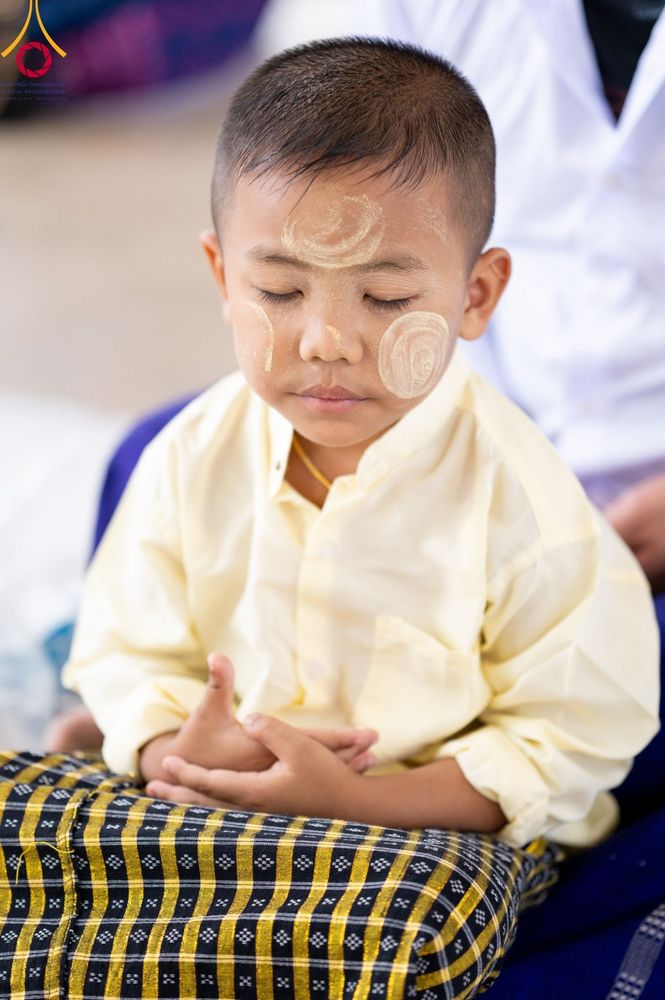 ภาพ No.99713:พิธีปฏิบัติธรรมและพิธีบูชาข้าวพระ ในวันอาทิตย์ต้นเดือนที่ 3 ธันวาคม พ.ศ. 2566 ณ สภาธรรมกายสากล วัดพระธรรมกาย จ.ปทุมธานี