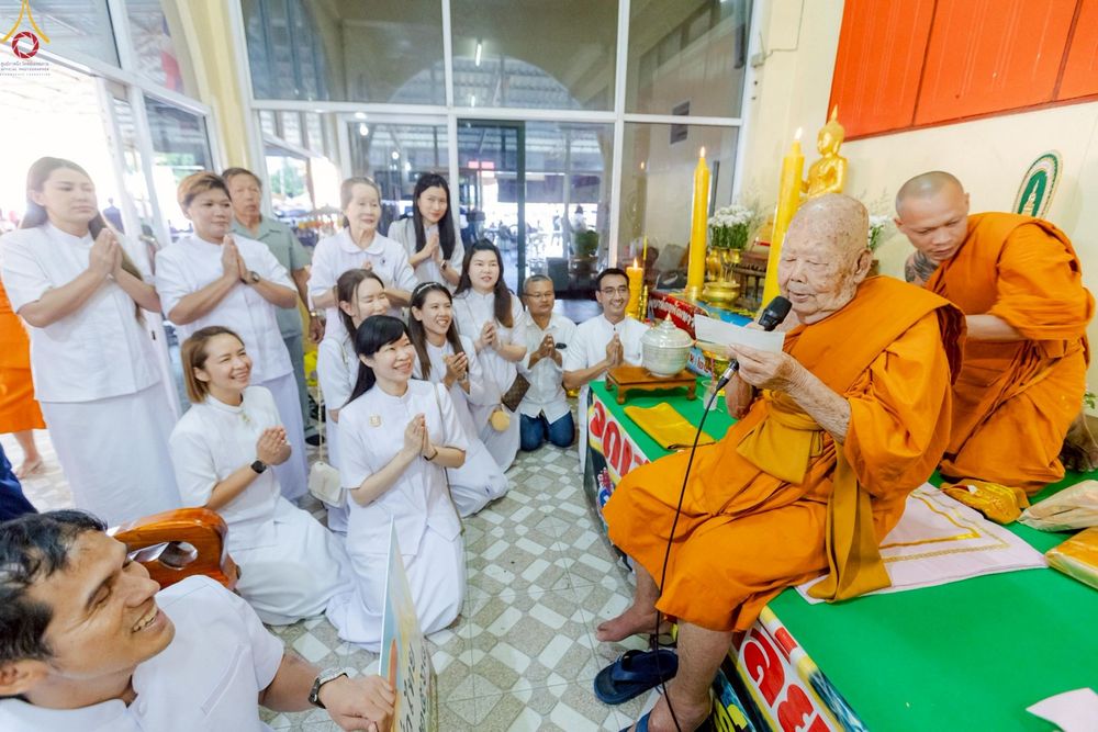 ภาพ No.263783:วันที่ 23 ตุลาคม พ.ศ. 2568 พิธีทอดกฐินสามัคคีทั่วไทย 30,000 วัด โดยคณะศิษยานุศิษย์ บูชาธรรม 81 ปี หลวงพ่อธัมมชโย ณ วัดเขาน้อยพัฒนาราม ต.สุรศักดิ์ อ.ศรีราชา จ.ชลบุรี