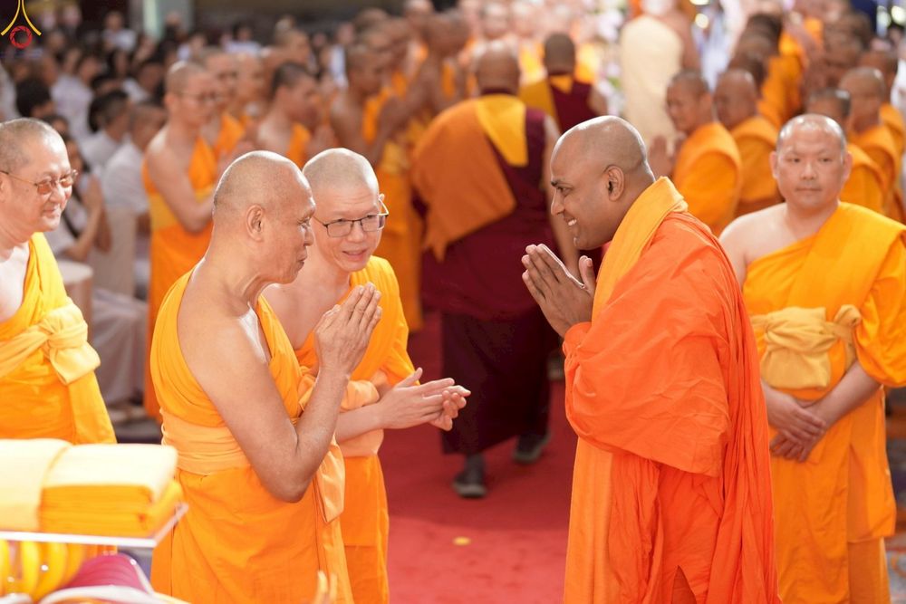 ภาพ No.271433:วันอาทิตย์ที่ 26 ตุลาคม พ.ศ. 2568 พิธีกล่าวสุนทรพจน์รวมสงฆ์ 3 นิกาย  ในวาระครบรอบ 30 ปีวัดพระธรรมกายไทเป