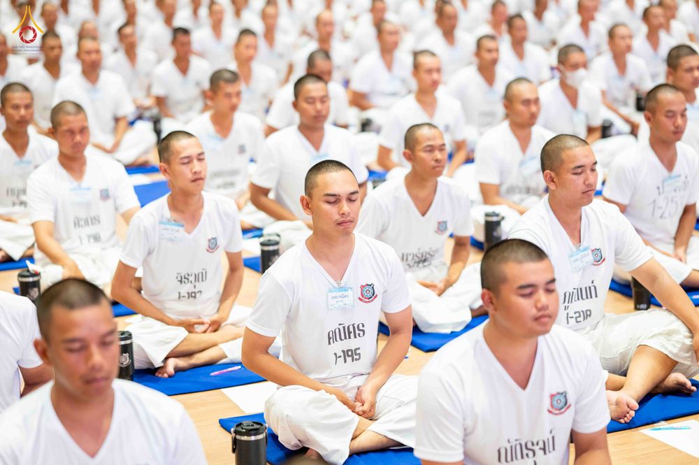 ภาพ No.341515:วันที่ 26 กรกฎาคม พ.ศ. 2569 โครงการพัฒนาคุณธรรม จริยธรรม สำหรับนักเรียนนายสิบตำรวจ (นสต.) รุ่นที่ 17 ศูนย์ฝึกอบรมตำรวจภูธรภาค 1 ได้จัดกิจกรรม  จุดเทียนรวมใจและปฏิบัติธรรมเจริญสมาธิภาวนา เพื่อน้อมอุทิศถวายเป็นพระราชกุศลฯ ณ ศูนย์ปฏิบัติธรรมเวิล์ดพีช วัลเล่