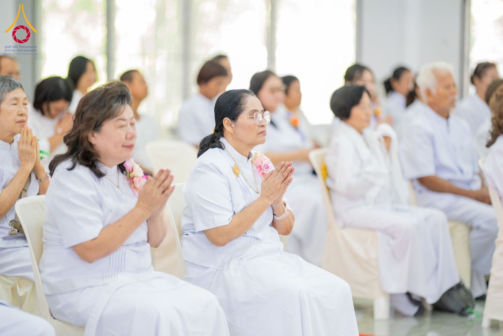 ภาพ No.278466:วันพุธที่ 10 ธันวาคม พ.ศ.2568  พิธีทอดผ้าป่าเพื่อสนับสนุนโครงการตักบาตรพระ 10,000 รูป เมืองกาญจนบุรี ณ อาคารปลูกศรัทธา วัดพระธรรมกาย