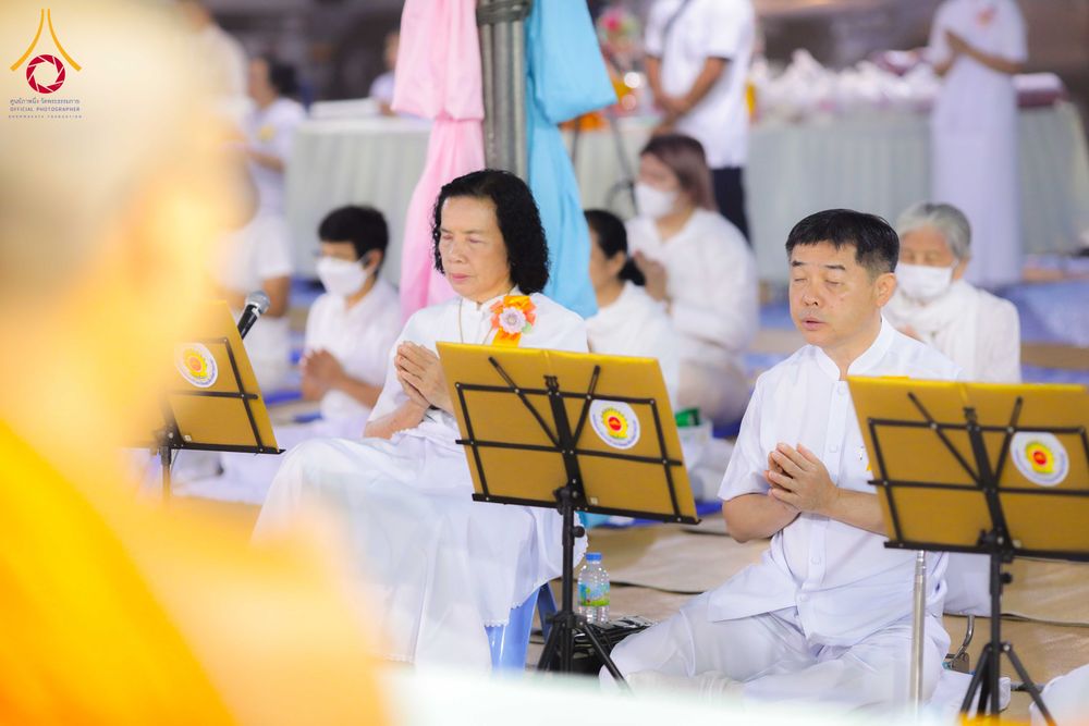 ภาพ No.298486:วันที่ 20 มกราคม พ.ศ. 2569 พิธีถวายภัตตาหารเป็นสังฆทาน แด่พระธรรมยาตรา ณ อนุสรณ์สถานบางปลา วัดบางปลา อำเภอบางเลน จังหวัดนครปฐม ในโครงการธรรมยาตรา กตัญญูบูชา มหาปูชนียาจารย์ พระมงคลเทพมุนี(สด จนฺทสโร) พระผู้ปราบมาร อนุสรณ์สถาน 7 แห่ง ปีที่ 14