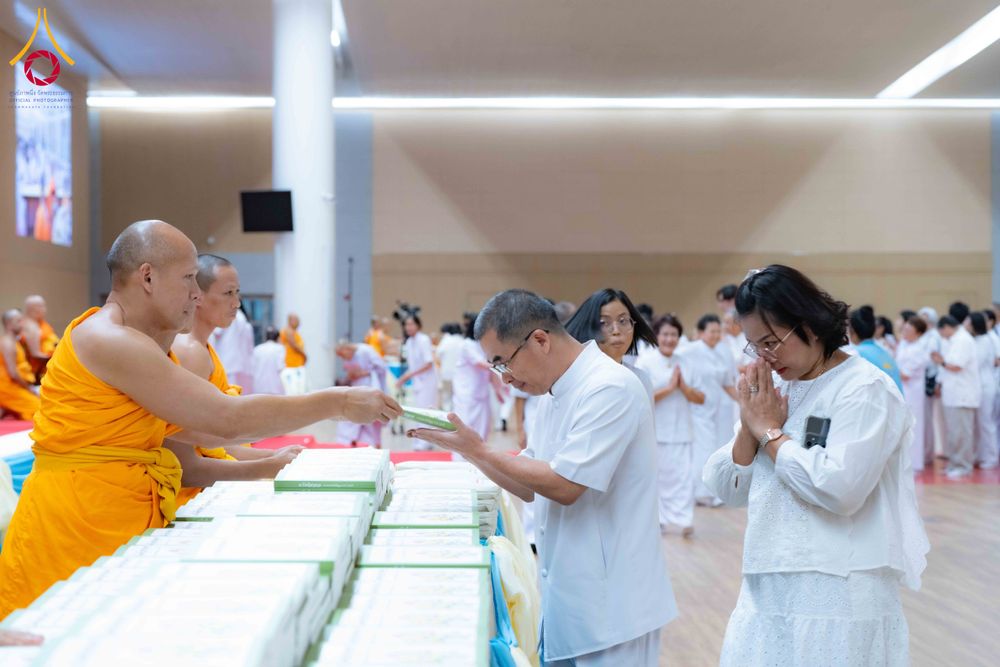 ภาพ No.310582:วันอาทิตย์ที่ 22 กุมภาพันธ์ พ.ศ. 2569 พิธีมุทิตาสักการะในโอกาสอายุวัฒนะมงคล 80 ปี พระพรหมวชิรปัญญาจารย์ (ทองดี สุรเตโช ป.ธ.9) ณ ห้องแก้วสารพัดนึก 2 วัดพระธรรมกาย จ.ปทุมธานี