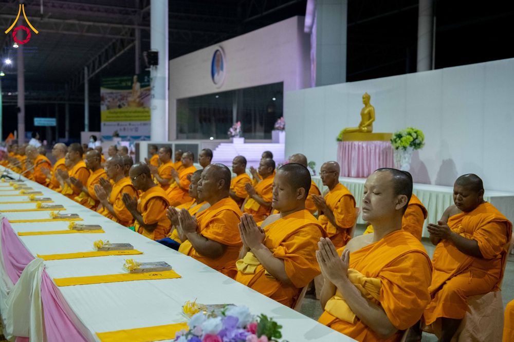 ภาพ No.303099:วันที่ 26 มกราคม พ.ศ. 2569 พิธีถวายภัตตาหารเป็นสังฆทาน แด่พระธรรมยาตรา ณ วัดพระธรรมกาย  จังหวัดปทุมธานี ในโครงการธรรมยาตรา กตัญญูบูชา มหาปูชนียาจารย์ พระมงคลเทพมุนี(สด จนฺทสโร) พระผู้ปราบมาร อนุสรณ์สถาน 7 แห่ง ปีที่ 14