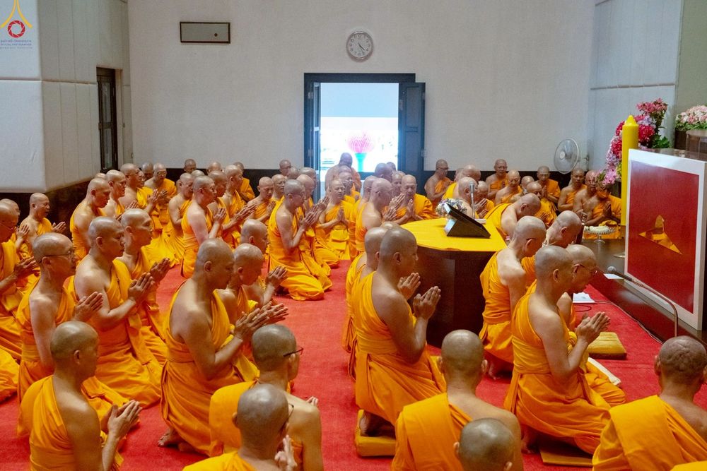 ภาพ No.250638:วันอังคารที่ 7 ตุลาคม พ.ศ. 2568 พิธีมหาปวารณาออกพรรษา ณ โบสถ์พระไตรปิฎก วัดพระธรรมกาย