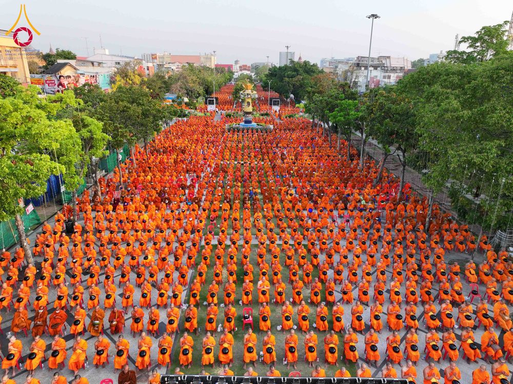 ภาพ No.312556:วันอาทิตย์ที่ 8 มีนาคม พ.ศ.2569 ทำบุญเมืองนครราชสีมา 558 ปี ตักบาตรพระ 10,000 รูป