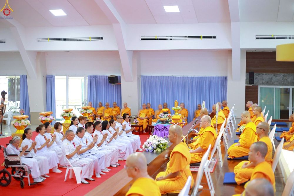 ภาพ No.261058:วันอังคารที่ 14 ตุลาคม พ.ศ. 2568 พิธีทอดกฐินสามัคคี "สร้างองค์พระเจดีย์เพื่อสร้างสันติภาพโลก" ขนาดหน้าตัก 10 เมตร ณ ศูนย์ปฏิบัติธรรมระยอง(บ้านช่องลม) ตำบลบางบุตร อำเภอบ้านค่าย จังหวัดระยอง