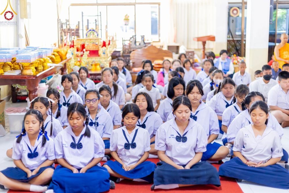 ภาพ No.195058:พิธีทอดผ้าป่าทำนุบำรุงศาสนสถาน ณ วัดไผ่โรงวัว ต.บางตาเถร อ.สองพี่น้อง จ.สุพรรณบุรี ในโครงการธรรมยาตรา กตัญญูบูชา มหาปูชนียาจารย์ พระมงคลเทพมุนี(สด จนฺทสโร) พระผู้ปราบมาร อนุสรณ์สถาน 7 แห่ง ปีที่ 13 วันที่ 13 มกราคม พ.ศ. 2568