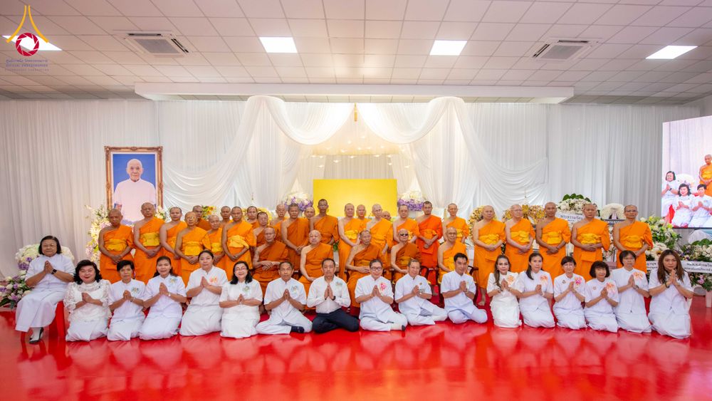 ภาพ No.315516:วันพุธที่ 25 มีนาคม พ.ศ. 2569 พิธีบำเพ็ญกุศล คุณพ่อณรงค์ จินตมากุล  สิริอายุ 99 ปี 11 เดือน โยมบิดา พระครูปลัดรัตนวีรวัฒน์ (รังสฤษดิ์ อิทฺธิจินตโก) ที่ปรึกษาเจ้าคณะจังหวัดปทุมธานี เจ้าอาวาสวัดพระธรรมกาย  ณ ห้องปลูกศรัทธา 2 วัดพระธรรมกาย ปทุมธานี