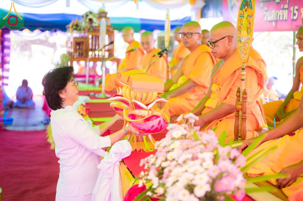 ภาพ No.175476:พิธีทอดกฐินสามัคคี ณ ศูนย์ปฏิบัติธรรมแก้วมงคลสกลนคร(หนองหาร) ต.ท่าแร่ อำเภอเมือง จังหวัดสกลนคร วันที่ 15 พฤศจิกายน พ.ศ. 2567