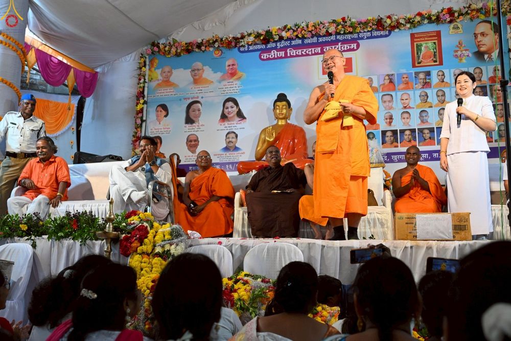 ภาพ No.263366:วันที่ 16 ตุลาคม พ.ศ. 2568 กฐินสมทบหลวงพ่อ ธัมมชโย ถวายแด่ วัดพุทธตรีรัตนะ วิหาร , เมือง ดร อัมเบ็ดการ์ นาการ์ นันเดท  รัฐมหาราษฎร์  ประเทศอินเดีย 