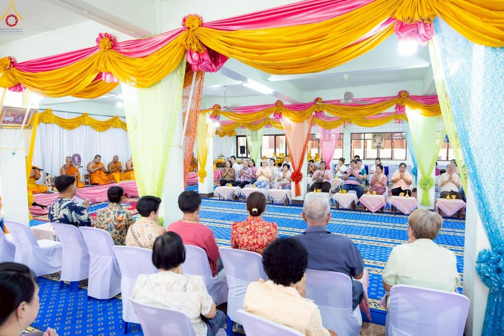 ภาพ No.259259:วันที่ 19 ตุลาคม พ.ศ. 2568 พิธีทอดกฐินสามัคคีทั่วไทย 30,000 วัด โดยคณะศิษยานุศิษย์ บูชาธรรม 81 ปี หลวงพ่อธัมมชโย ณ วัดบ้านพร้าวนอก ต.เชียงรากใหญ่ อ.สามโคก จ.ปทุมธานี