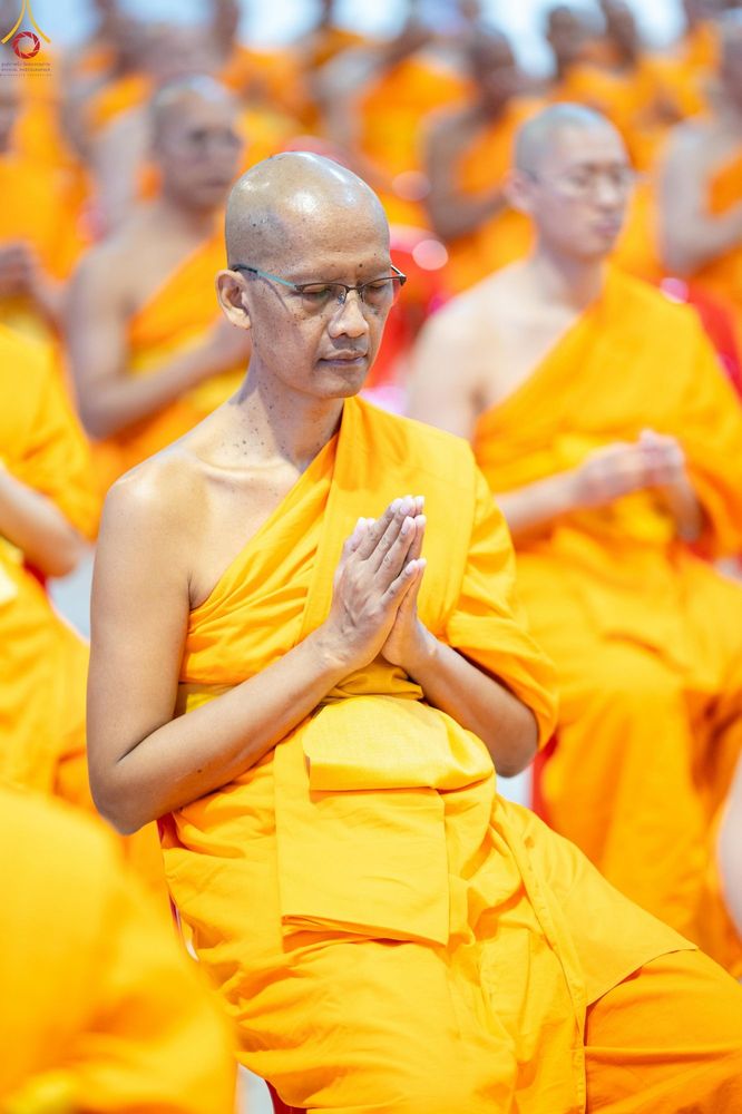 ภาพ No.345512:วันพฤหัสบดีที่ 27 สิงหาคม พ.ศ.2569 พิธีภาคสาย ปฏิบัติธรรมร่วมกัน เนื่องในวันธรรมชัย ณ สภาธรรมกายสากล วัดพระธรรมกาย