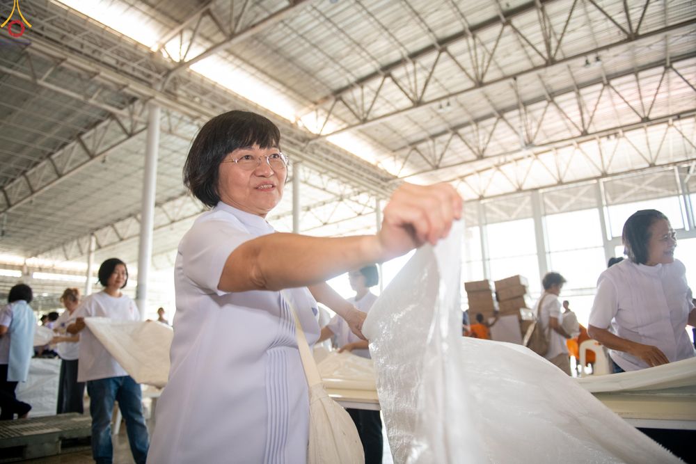 ภาพ No.322166:วันที่ 14 เมษายน พ.ศ.2569 การเตรียมกล่องไทยธรรม วันสุดท้าย เพื่องานถวายมหาสังฆทาน 40,000 กว่าวัดทั่วประเทศ วันคุ้มครองโลก 22 เมษายน พ.ศ.2569 วัดพระธรรมกาย